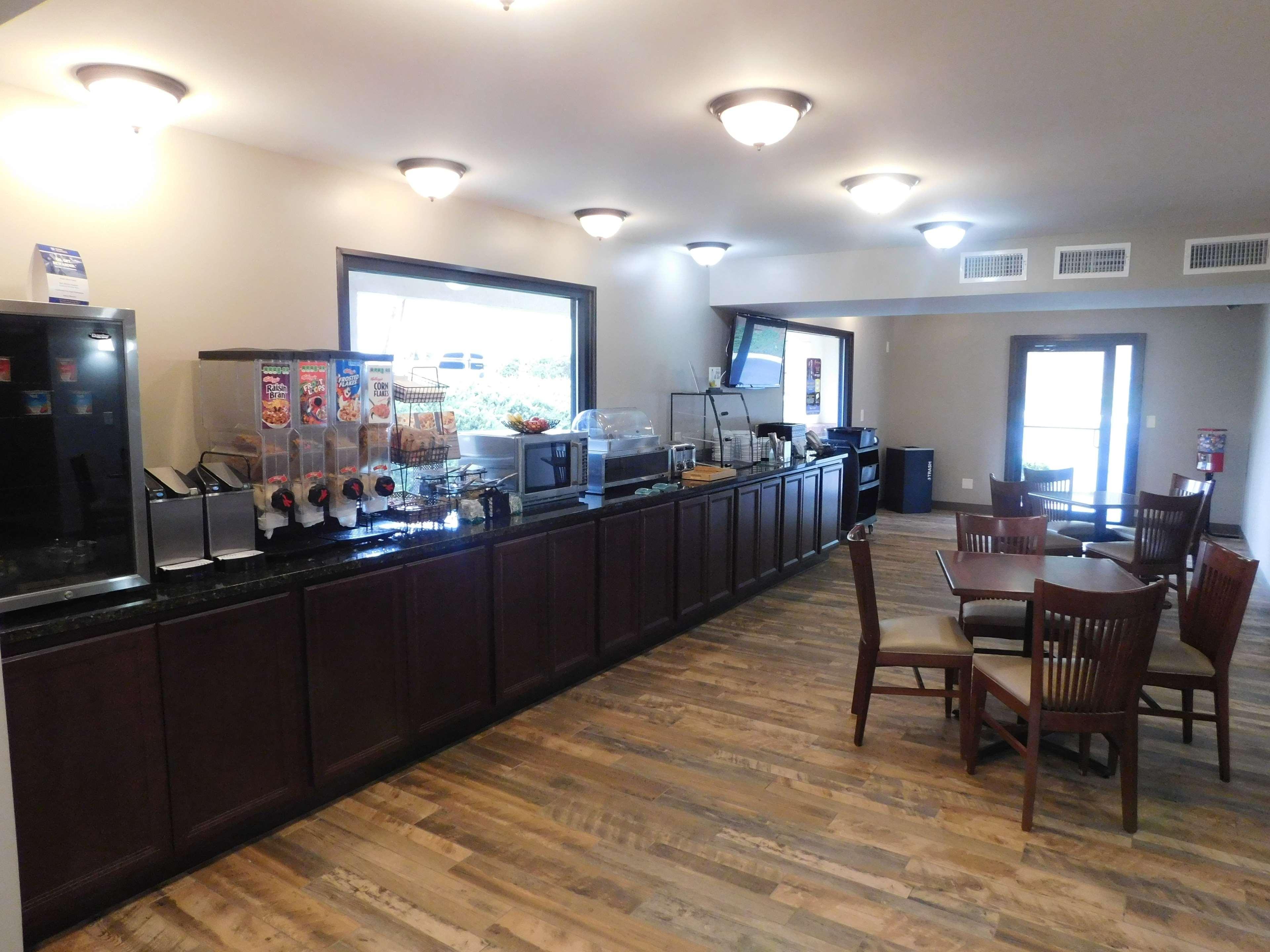 Best Western Shenandoah Inn Newnan Buitenkant foto