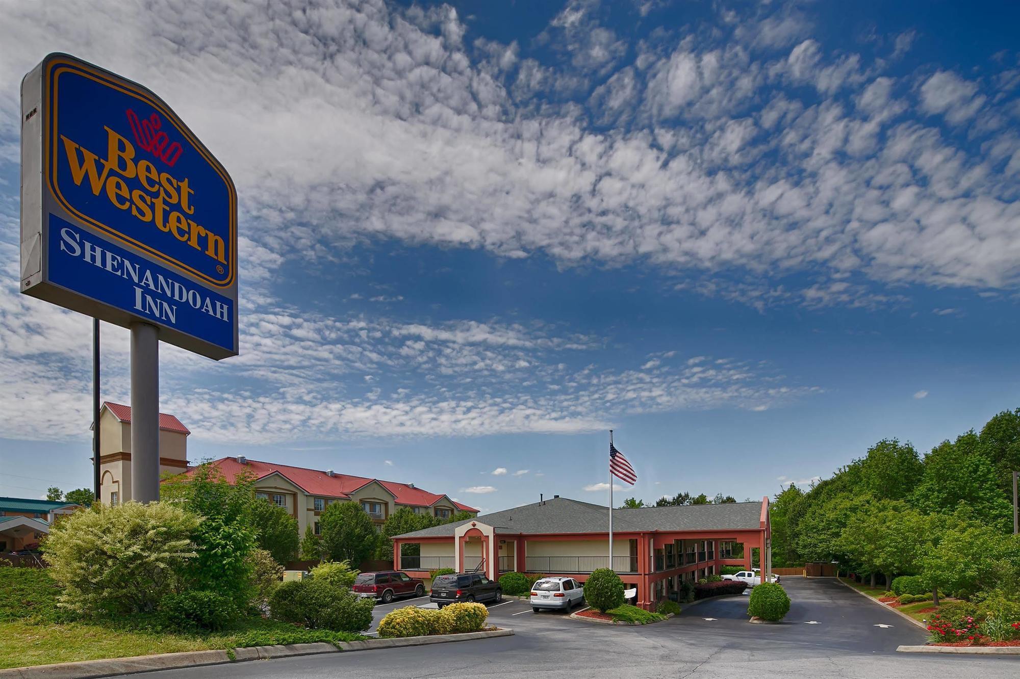 Best Western Shenandoah Inn Newnan Buitenkant foto